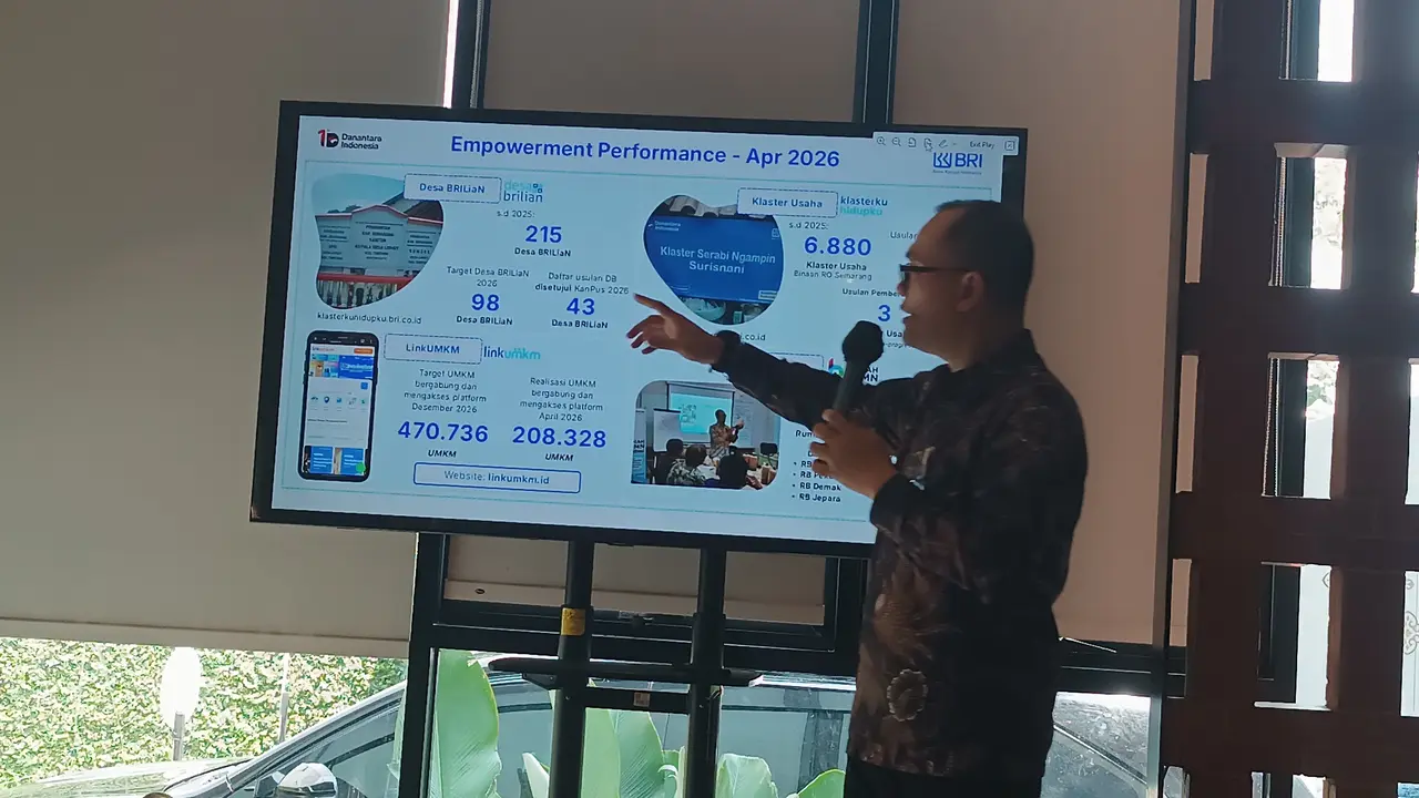 Regional Micro Banking Head BRI Region Semarang Hery Nofriady saat memaparkan penyaluran KUR di Jawa Tengah. (Liputan6.com/Felek Wahyu)