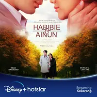 Poster film Habibie & Ainun (Foto: Disney+ Hotsar)