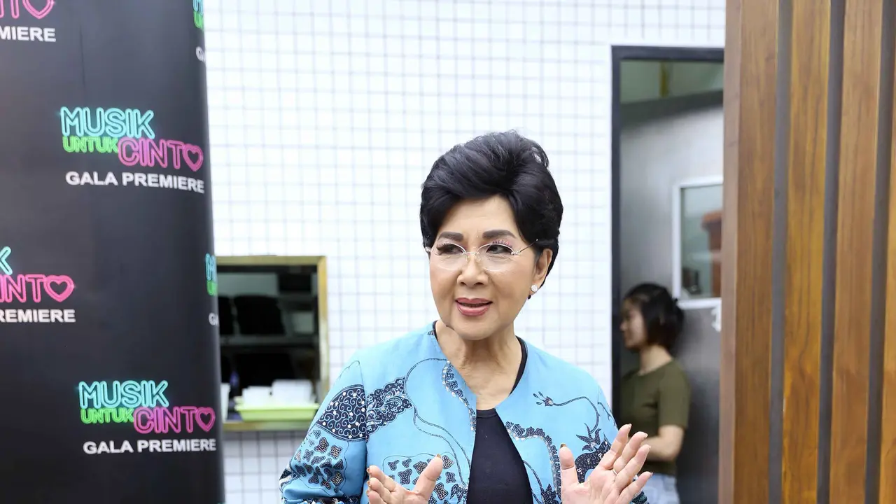 [Bintang] Titiek Puspa