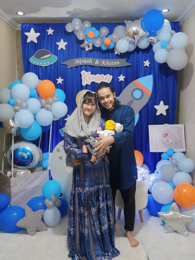 6 Momen Akikah dan Khitan Anak Ana Riana, Dekorasinya Curi Perhatian