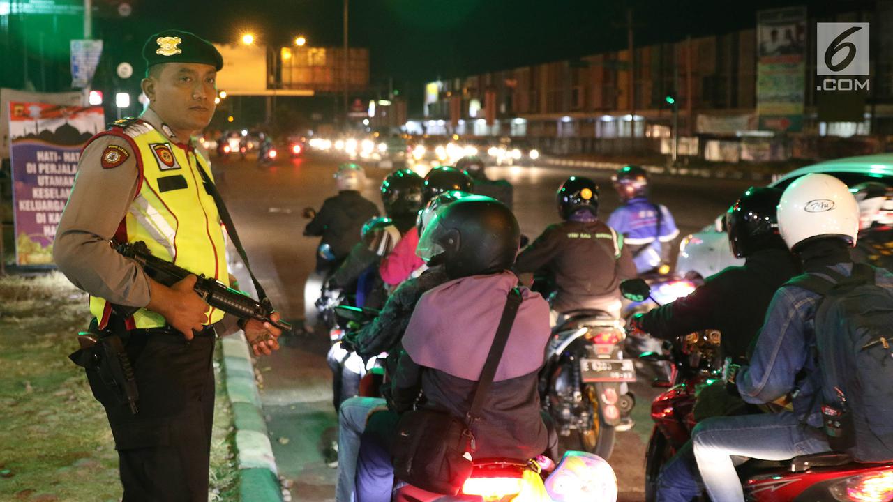 Polisi Bersenjata Jaga Objek Pengamanan dalam Operasi Ketupat Lodaya 2019