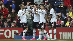 Bertandang ke The City Ground, markasnya Nottingham Forest, Man United menang 2-0, Minggu (16/4/2023) WIB. (AP Photo/ Rui Vieira)
