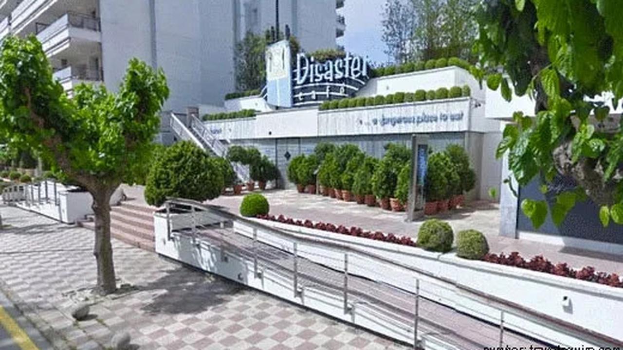 Disaster Café, Spanyol