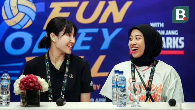 Foto: Tingkah Usil Megawati dan Setter Andalan Red Sparks saat Konferensi Pers Jelang Laga Fun Volleyball 2024