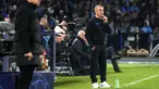 Pelatih Napoli, Francesco Calzona memberikan arahan kepada timnya pada laga leg pertama 16 besar Liga Champions 2023/2024 di Diego Armando Maradona stadium, Napoli, Italia, Kamis (22/02/2024) dini hari WIB. (AP Photo/Gregorio Borgia)