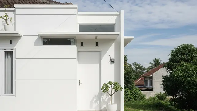 Gambar Model Depan Rumah Minimalis Pintu Samping Putih