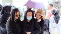 Vega Darwanti Kaget Tahu Kebaikan Mendiang Ibunya, Rutin Sedekah dan Bantu Anak Yatim
