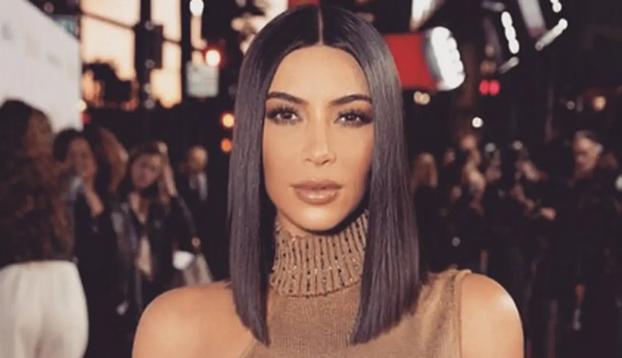 Banyak cara yang dilakukan para selebriti untuk mencapai tingkat ketenaran di publik. Seperti yang dilakukan Kim Kardashian beberapa waktu silam, saat dirinya baru memulai kariernya di industri hiburan seperti sekarang ini. (Instagram/kimkardashian)