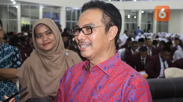 Kepala BKKBN, Hasto Wardoyo, Pernikahan, Melahirkan