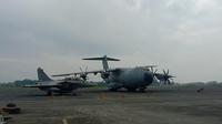 Pesawat Tempur dan Pesawat Angkut Prancis yang Tiba di Indonesia. (Liputan6/Anissa Rizky)