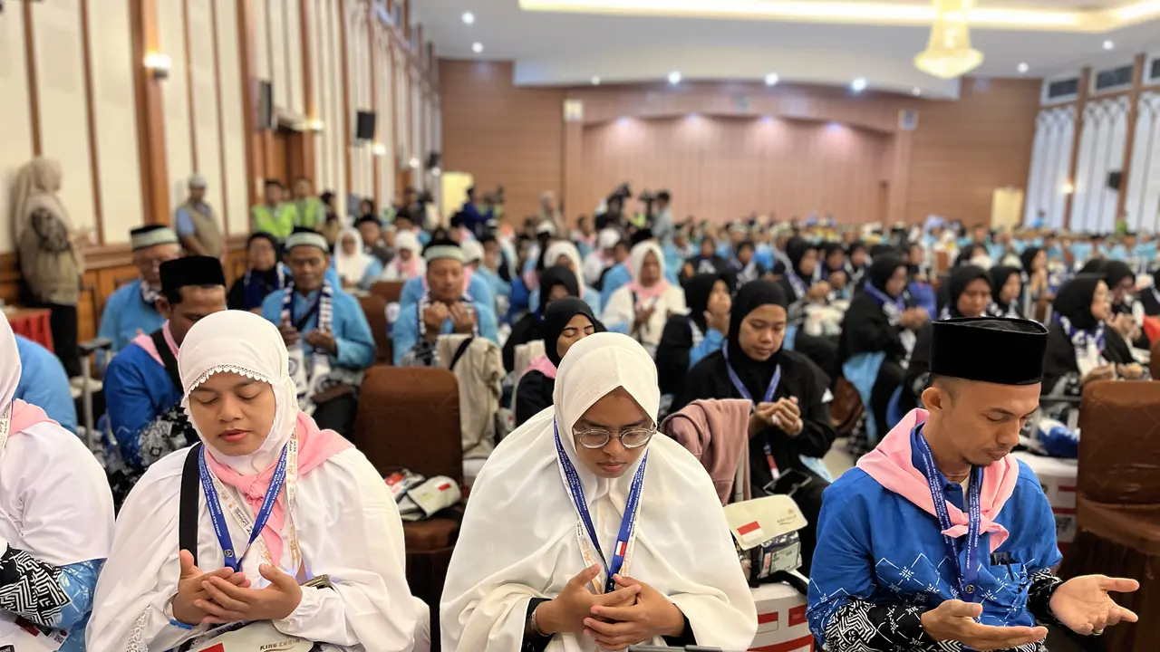 Jemaah Haji RI Terbang ke Arab Saudi