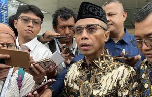 Anggaran Pembukaan Rekening Rp 50 Ribu Siap, Pengadaan HP Gratis?