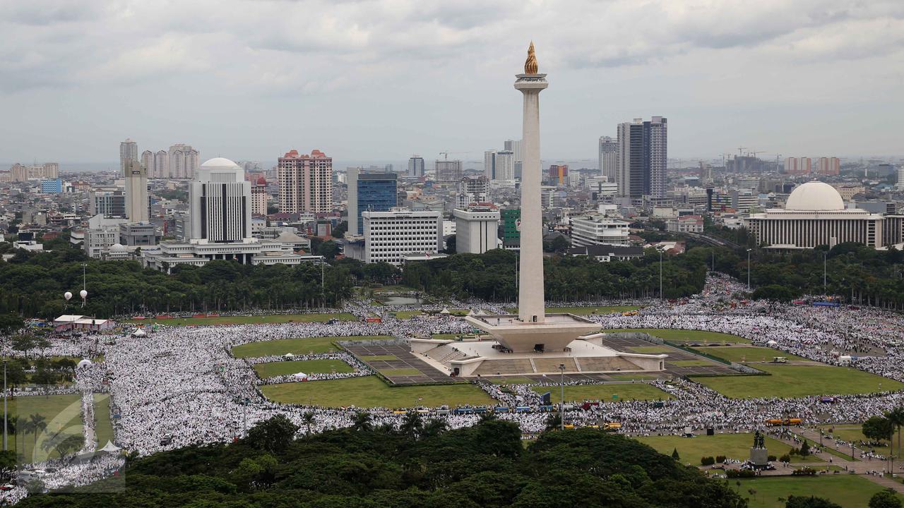 20161202-Aksi-Damai-2-Desember-Jakarta-Monas-FP