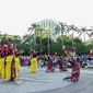 Tim Nusantara Gemilang binaan Polda Sumut menghibur warga Kota Medan dalam Semarak Bhayangkara di Lapangan Merdeka, Kota Medan, Minggu (19/6) sore (Istimewa)