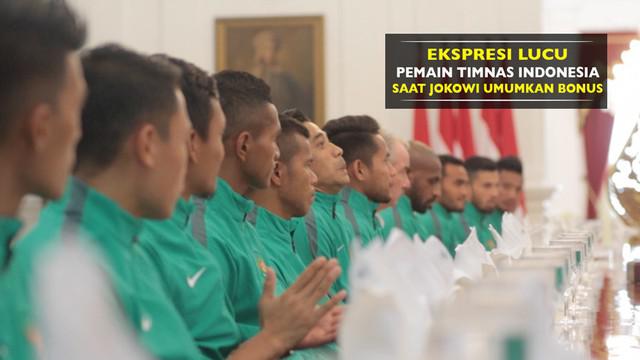 Begini ekspresi lucu pemain Timnas Indonesia saat Presiden Jokowi umumkan bonus yang akan diberikan kepada masing-masing pemain.