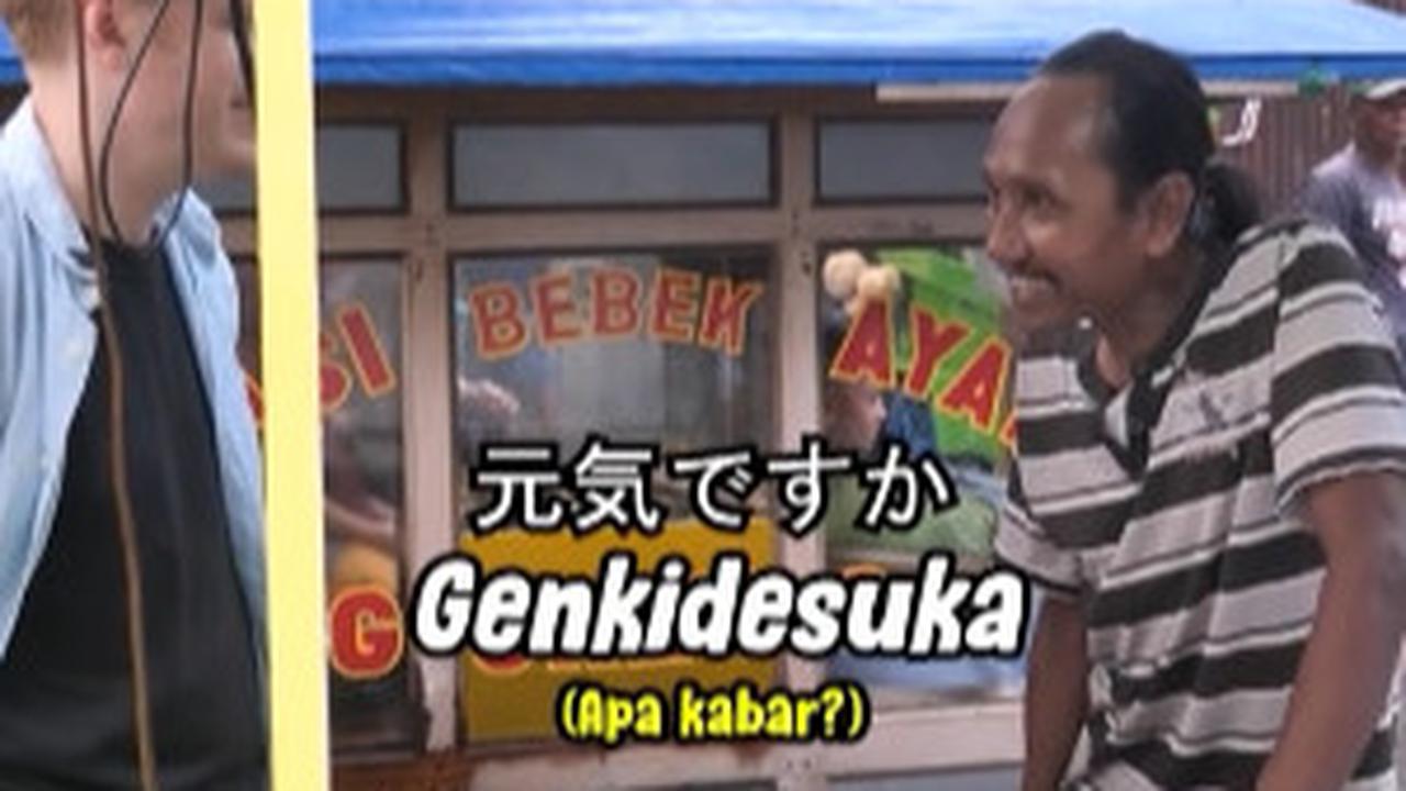 Tukang Bubur Kacang Ijo Gerobak Jago Bahasa Inggris & Jepang, Bule Sampai Belajar padanya