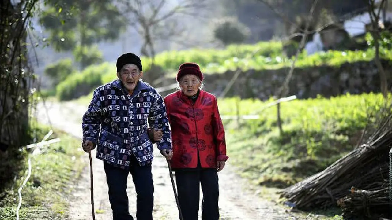 Pasangan Wu & Xiang, Tak Pernah Terpisah Selama 81 Tahun Menikah