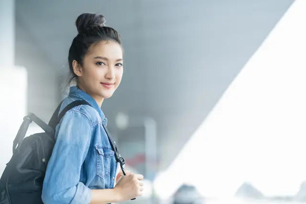 Masih Single? Ini 6 Alasan Perempuan Cantik Sering Kali Sulit Menemukan Pasangan
