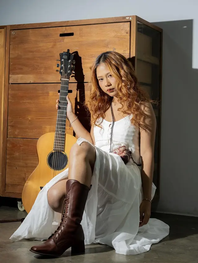 [Fimela] Nadin Amizah