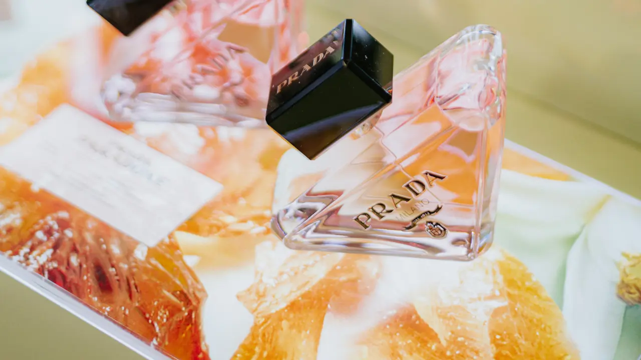 Prada Paradoxe, Ekspresi Klasik dari Feminitas Perempuan Lewat Aroma