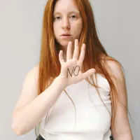 3 Cara Elegan Menolak Ajakan Teman Main Tanpa Menyinggung Perasaan | copyright pexels.com/Polina Tankilevitch