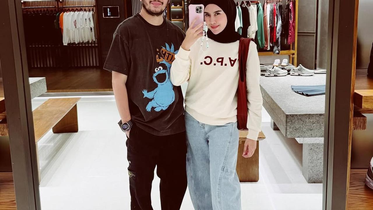Potret Mesra Syahnaz Sadiqah saat Dampingi Jeje Govinda, Makin Disorot Netizen Usai Ditetapkan Jadi Ibu Pejabat