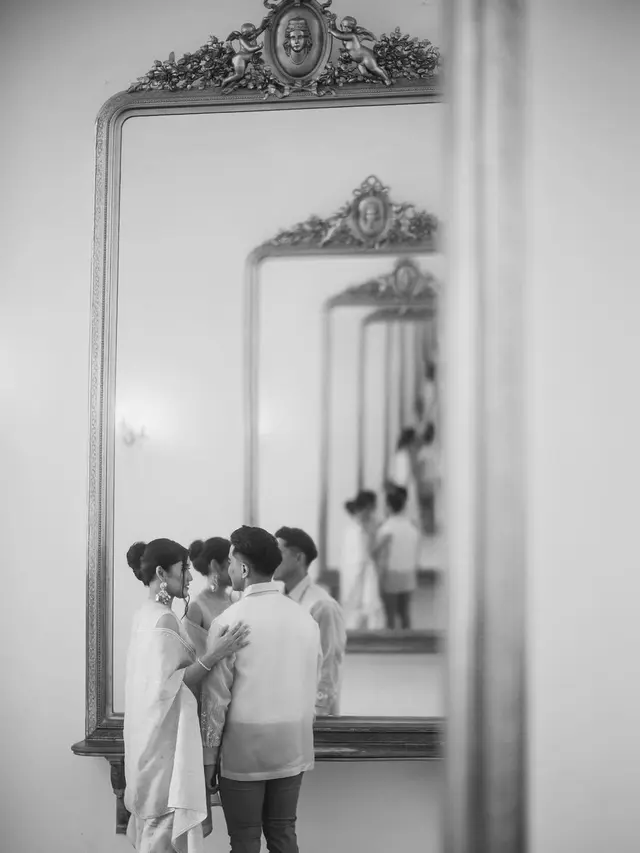 6 Potret Terbaru Prewedding Kaesang Pangarep dan Erina Gudono, Pakai Busana Formal