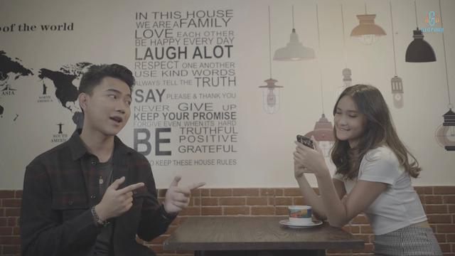 Althaf Raja dan Leya di video klip single Dulu Kini Nanti