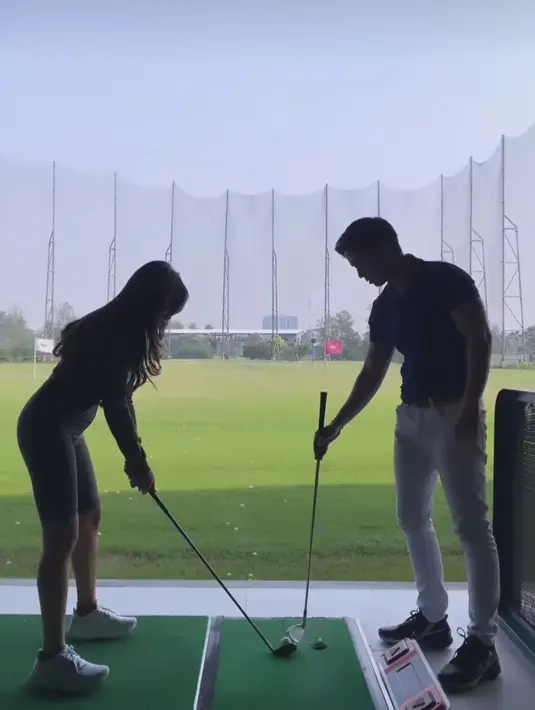 Melihat foto mesra Brisia Jodie dan kekasih, netizen mengaku gemas dan mendoakan yang terbaik untuk hubungan mereka. [Instagram/brisiajodie96]