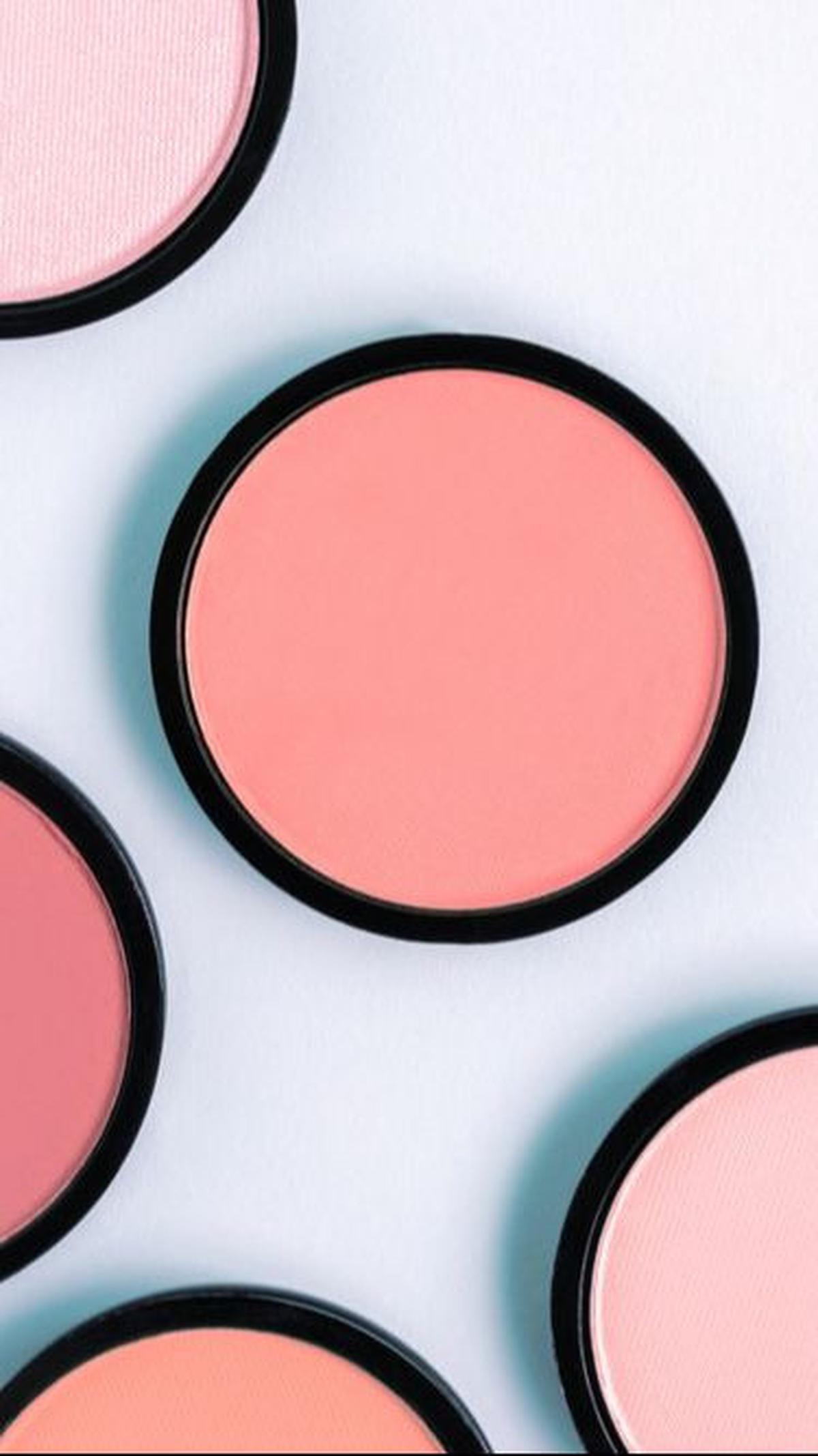 4. Untuk Remaja, Pilih Blush On dengan Formula yang Ringan dan Berwarna Natural<br>