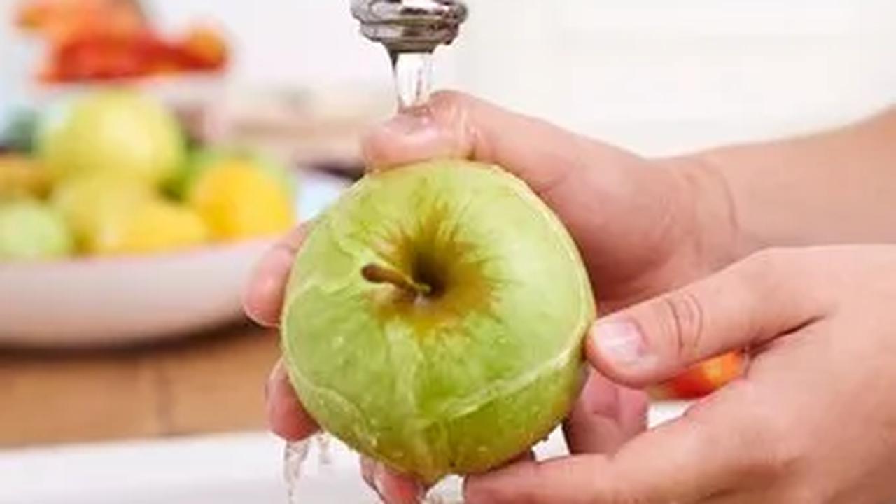 Cara Mencuci Buah dan Sayur yang Tepat Tanpa Sabun