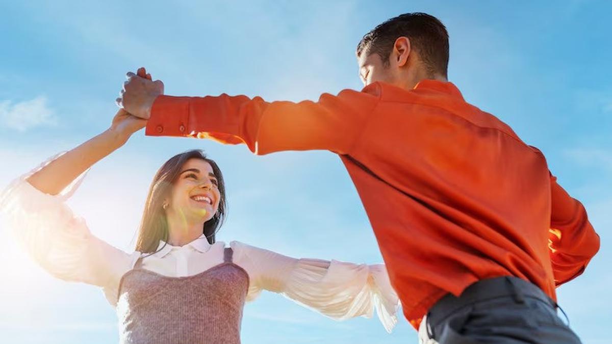 Masih Ragu dengan Pasangan? 10 Tanda Ini Buktikan Kamu Sudah Bersama ...