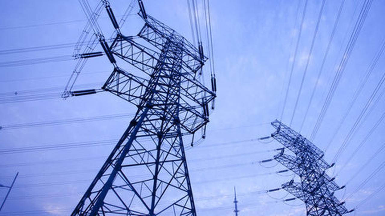 Gardu PLN di Kembangan terbakar, listrik di Jakbar & Tangerang padam