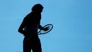 Petenis Jerman, Alexander Zverev saat menghadapi Stan Wawrinka dari Swiss pada perempat final kejuaraan tenis Australia Terbuka di Melbourne, Australia, Rabu (29/1/2020). Alexander Zverev mengalahkan Stan Wawrinka dan menembus babak semifinal. (AP PhotoAndy Wong)
