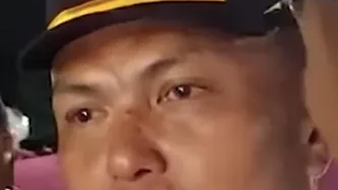 Momen Haru Penuh Tangis Bintara Polisi Jadi Perwira Tak Ada yang Pasangkan Pangkat, Sang Istri Baru Saja Meninggal⁠