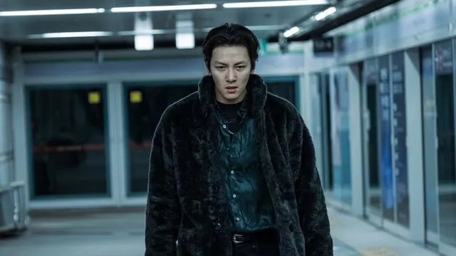 Ji Chang Wook dalam Drakor Gangnam B Side. (Disney Plus Hotstar via Soompi)