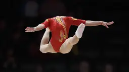 Pesenam putri Tiongkok, Yan Wang, beraksi di nomor lantai Kejuaraan Dunia Senam Artistik 2015 di Glasgow, Skotlandia, (27/10/2015). (EPA/Robert Perry)