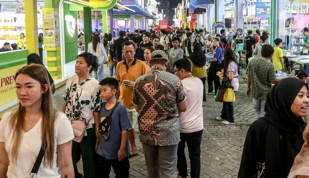 Pekan Raya Jakarta (PRJ) atau Jakarta Fair 2025 secara resmi dibuka pada Kamis 19 Juni 2025. (Liputan6.com/Herman Zakharia)