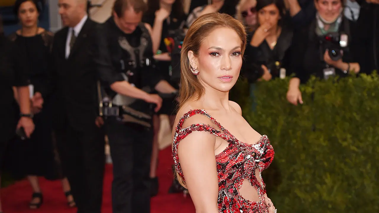 [Bintang] Ulang Tahun Hari Ini: Jennifer Lopez dan 2 Artis Lainnya