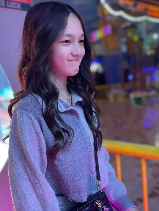 <p>"Jangan salahin papa, kalo nanti papa jadi orang yg galak &amp; rese ketika ada yg berani apel kerumah," tulis Andhikan membagikan delapan potret putrinya. [Instagram/andhiiikapratama]</p>