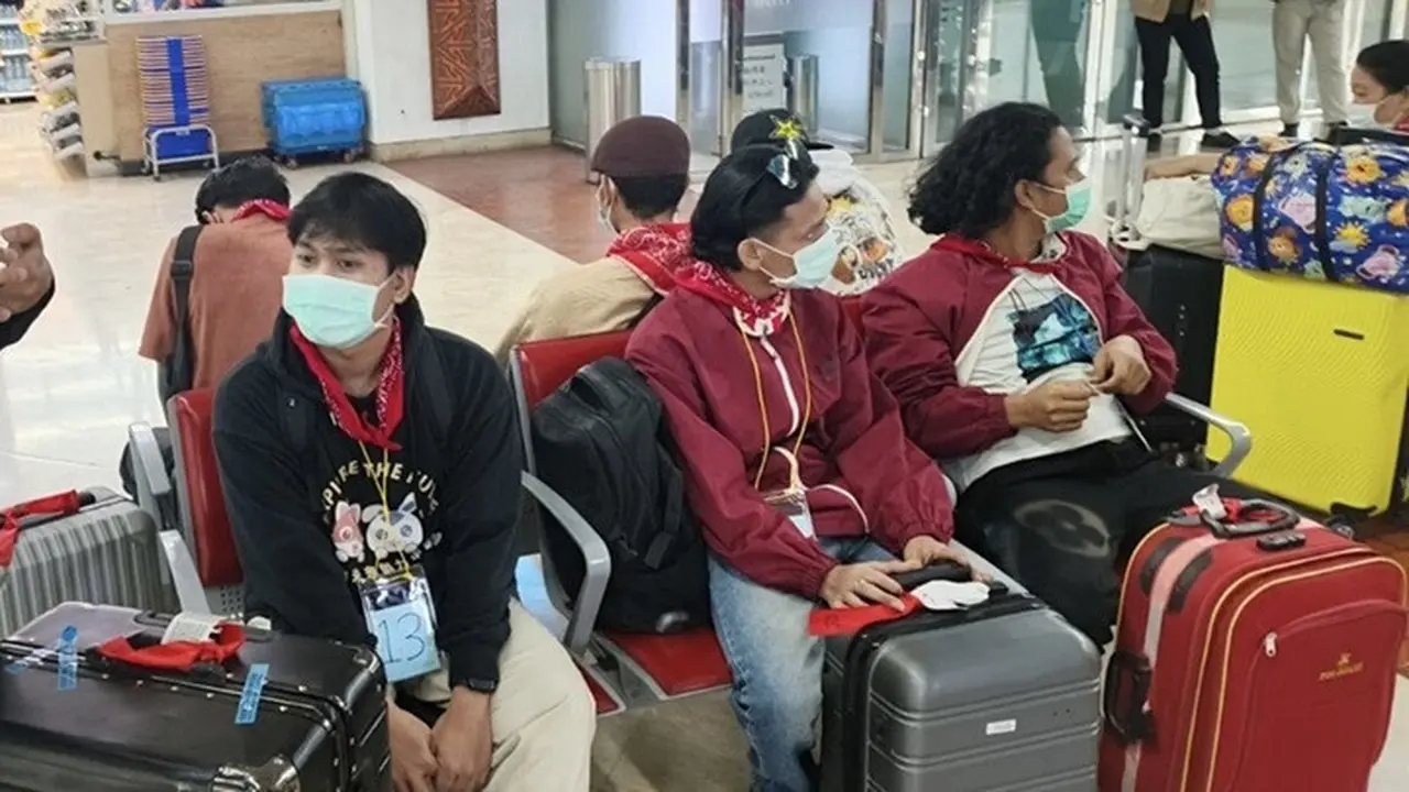 KBRI Yangon dan KBRI Bangkok berhasil memulangkan 26 WNI dari perbatasan Thailand–Myanmar. Mereka tiba di Bandara Internasional Soekarno-Hatta pada Rabu (29/10/2025), sekitar pukul 06.00 WIB.