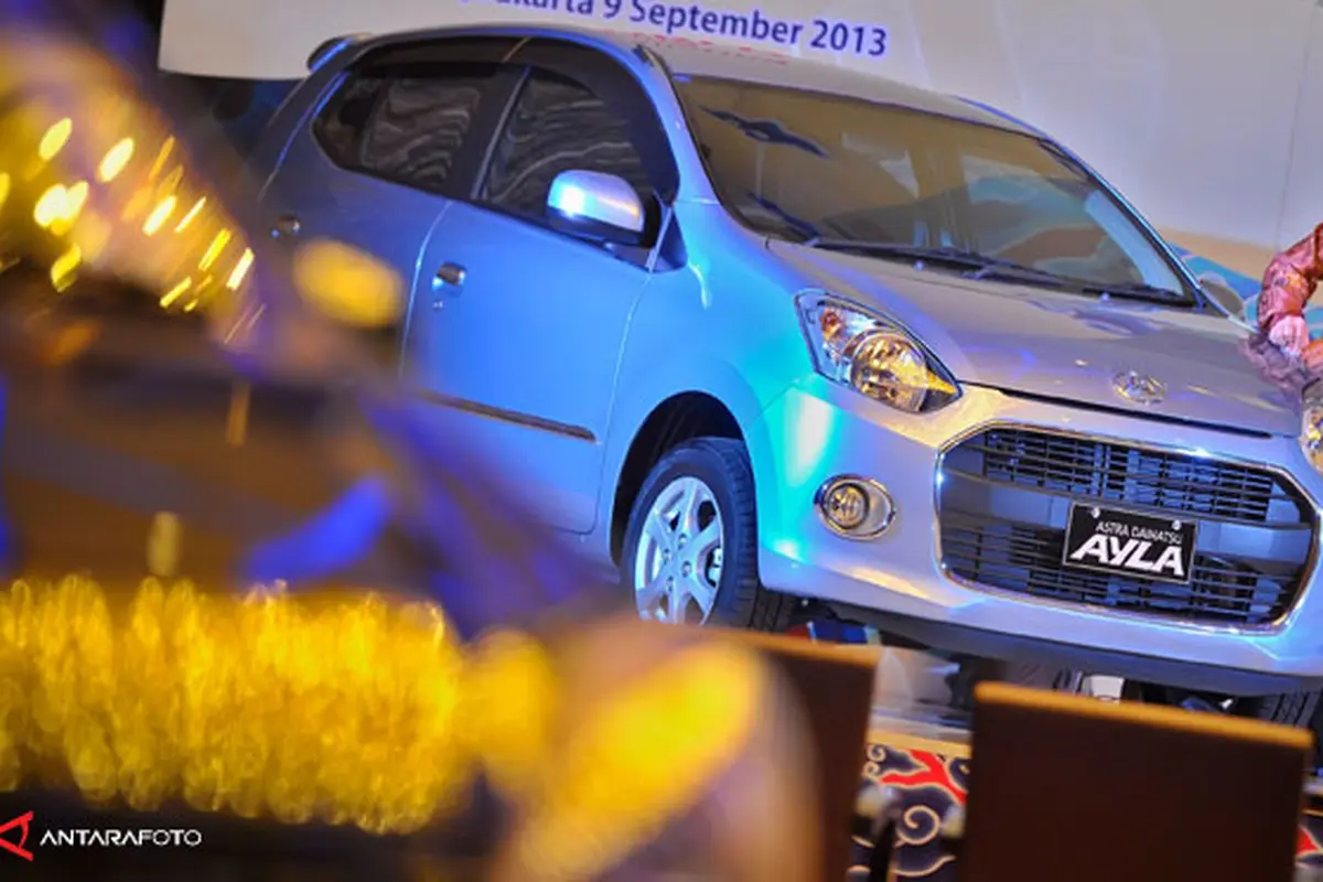 pasar-mobil-murah-130916b.jpg