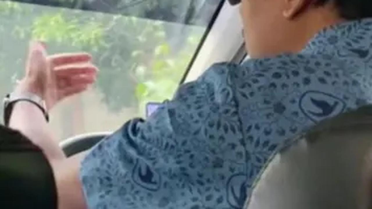 Sopir Taksi Girang Ketemu Musisi Terkenal, Ternyata Sudah jadi Langganan Artis Papan Atas, Ari Lasso hingga Dewi Perssik