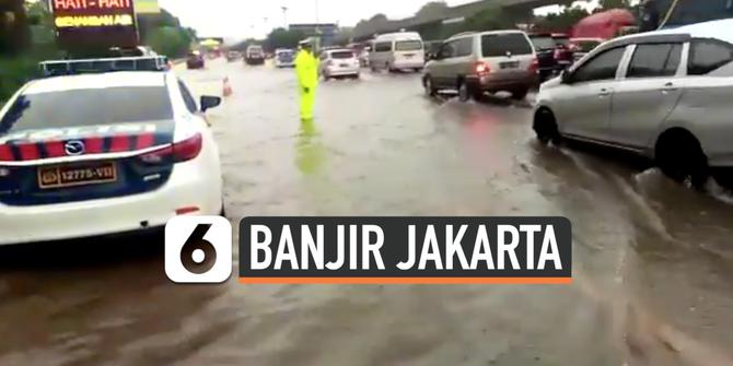 VIDEO: Imbas Banjir, Jalan Tol Jagorawi Tergenang