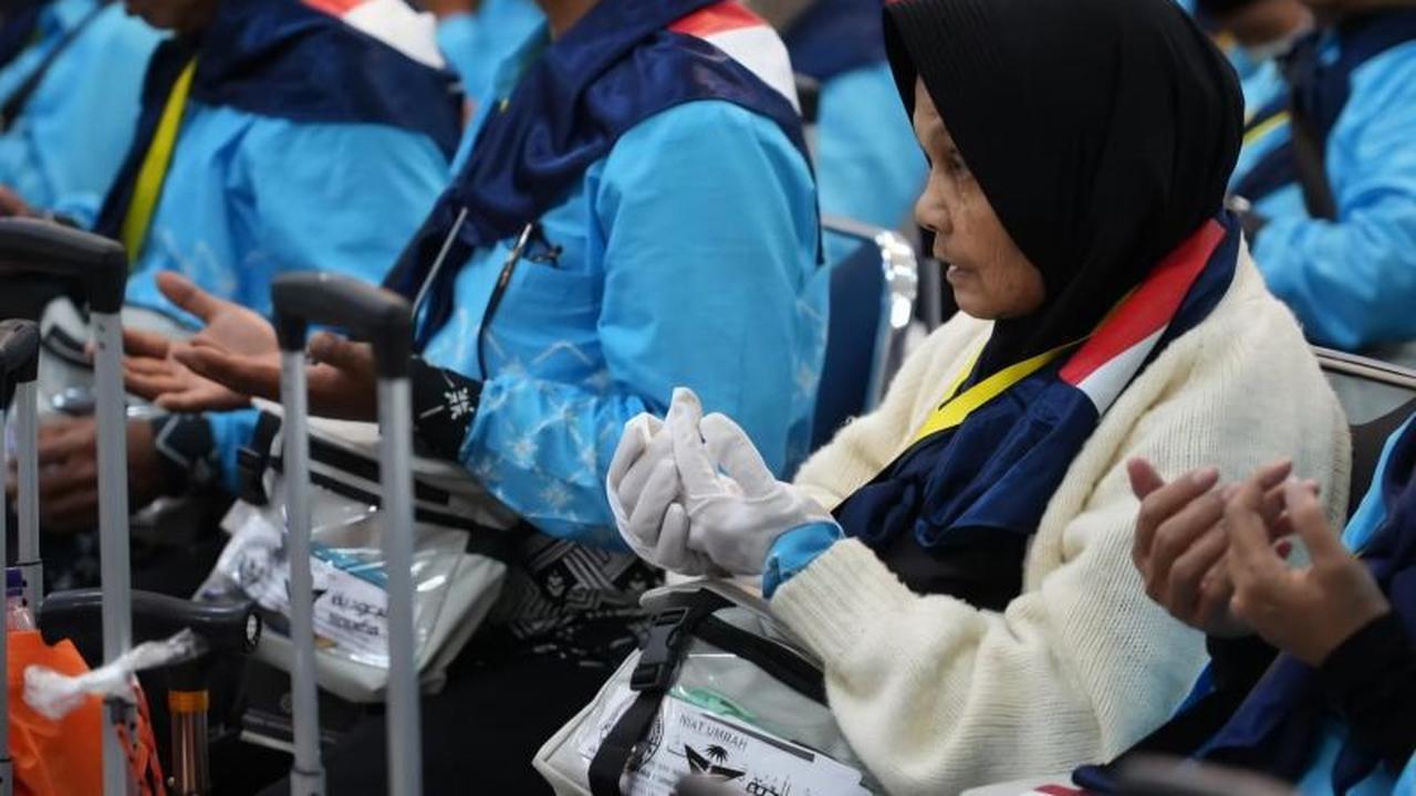 Calon Haji Kabupaten Bandung Kloter 24 KJT Bertolak ke Jeddah via Kertajati