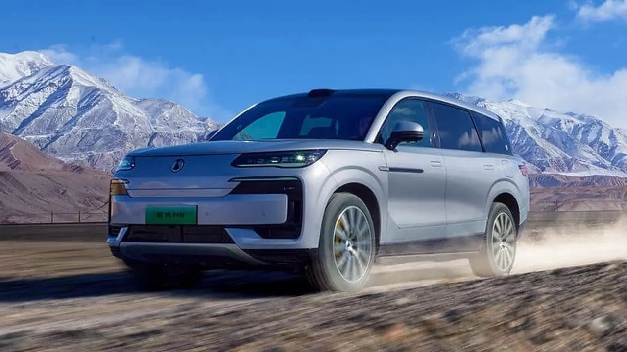 Denza N9 PHEV Mengaspal di China dengan Jarak Tempuh 1.302 Km, Punya Fitur God's Eye B (Carnewschina)