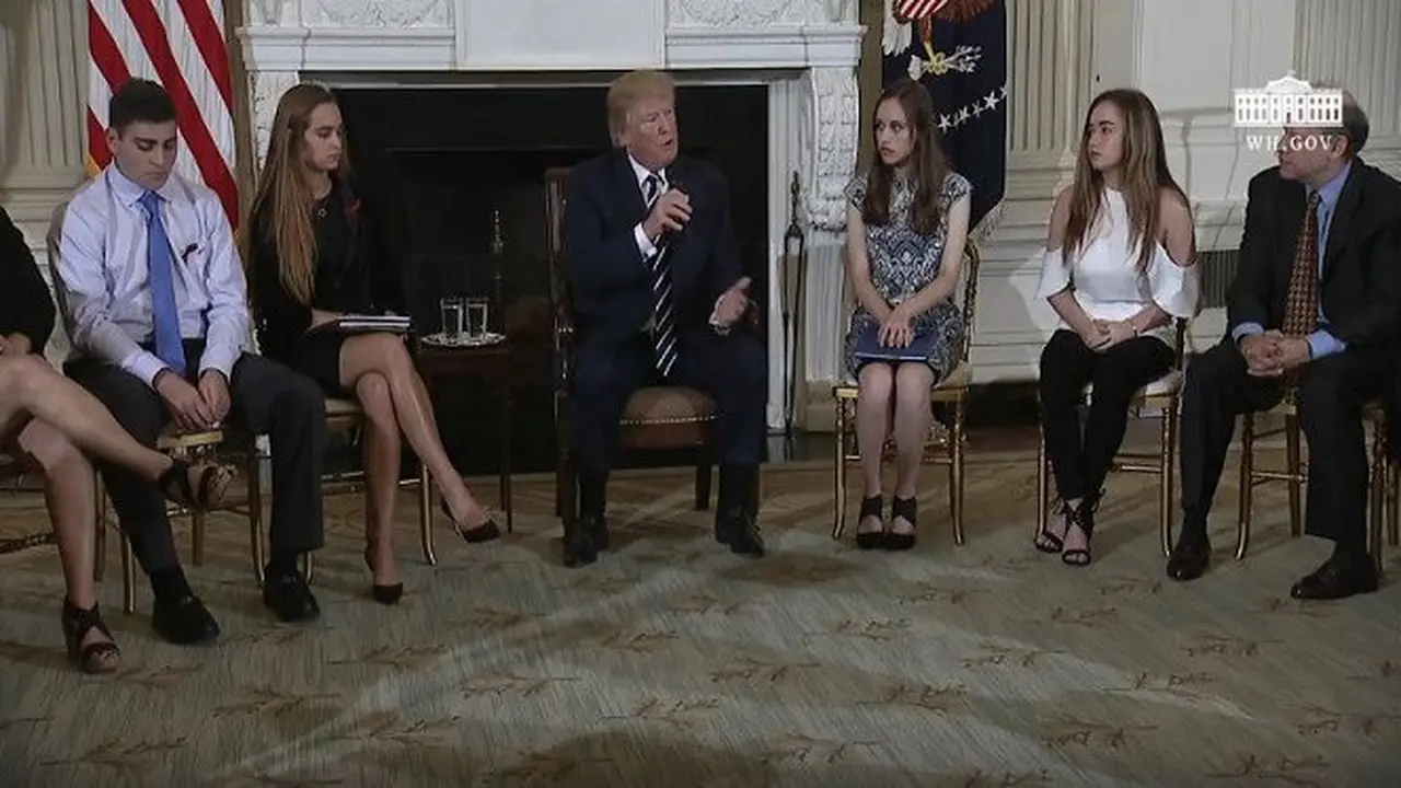 Trump Menerima Tamu