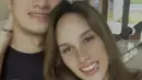 Cinta Laura membagikan video singkatnya saat masak bareng pacar. Mereka terlihat sibuk membuat steak untuk di makan bersama