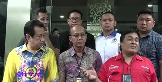 Raffi Ahmad baru saja merasa lega karena terlepas dari kasusnya dengan sebuah Forum Wartawan. Ditengah kesibukannya, Raffi menyempatkan diri untuk berbicara langsung dengan Forum Wartawan di awal tahun 2016 nanti.