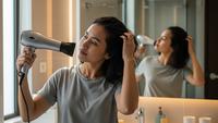 7 Merk Hair Dryer Low Watt Terbaik 2026 dengan Harga Terjangkau